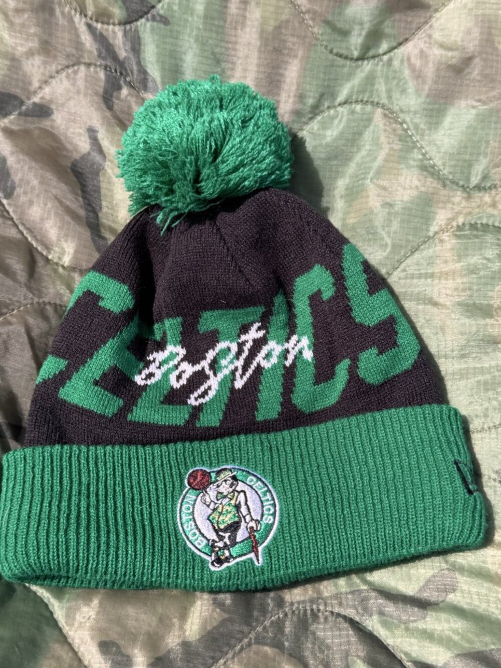 New Era Boston Celtics Pom Beanie Green Black - One Size